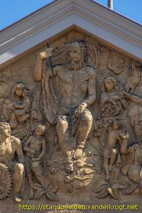 Tegelen -  Pater-Familias-timpaan