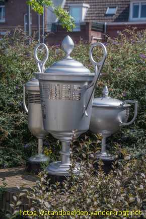 Tegelen -  De prijzenkast van St. Jozef