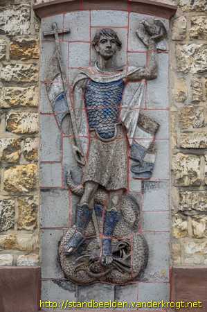 Voerendaal -  Verzetsmonument - Sint Joris en de draak