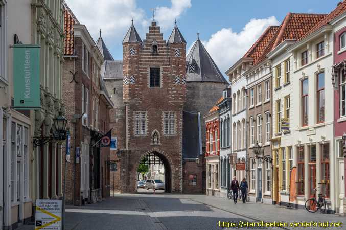 Bergen op Zoom -  Madonna