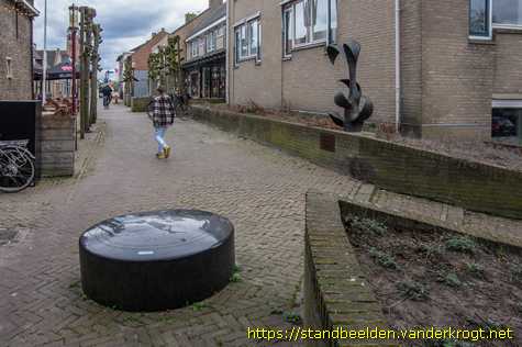 Halsteren -  Monument Watersnoodramp