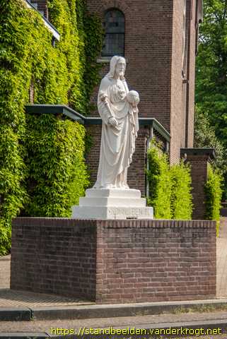 Teteringen -  Heilig Hartbeeld / Christus Koning