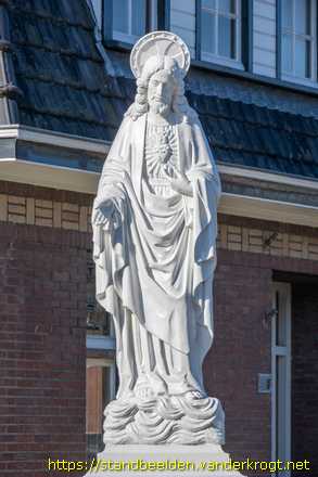 Bavel -  Heilig Hartbeeld Bavel