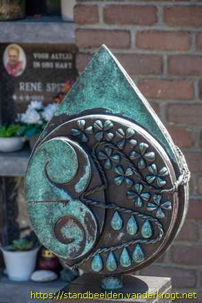 Prinsenbeek -  Verstrengeld in leven en dood