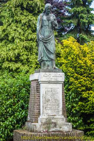 Deurne -  Heilig Hartbeeld