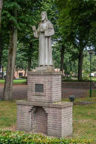 Knegsel -  Heilig Hartbeeld