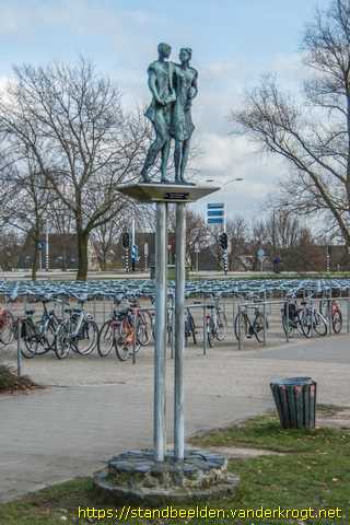 Raamsdonksveer -  Twee scholieren