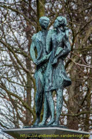 Raamsdonksveer -  Twee scholieren