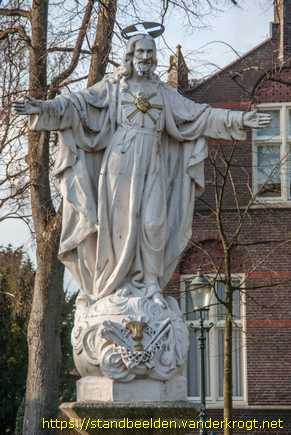 Raamsdonk -  Heilig Hartbeeld