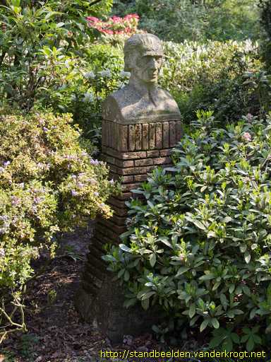 Gemert -  Borstbeeld van een onbekende