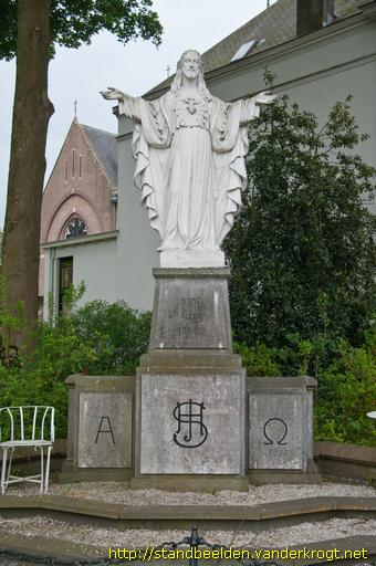 Riel -  Heilig Hartbeeld