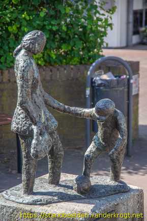 Heeze -  Moeder met kind