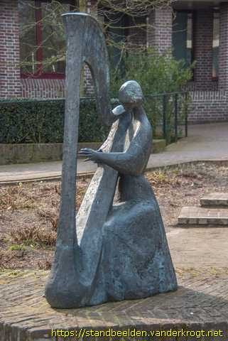 Vlijmen -  Harpspeelster