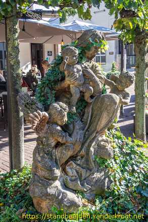 Hilvarenbeek -  Maria met Kind