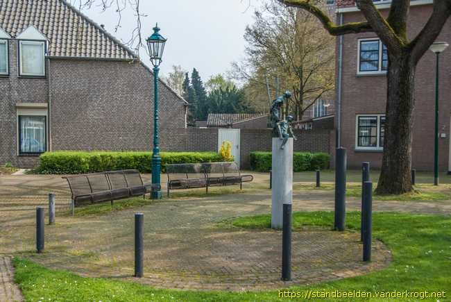 Loon op Zand -  Spelende kinderen