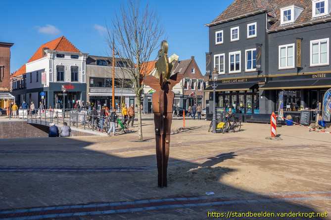 Zevenbergen -  Carnavalsmonument Oons Knijn