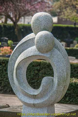 Oisterwijk -  Twee figuren