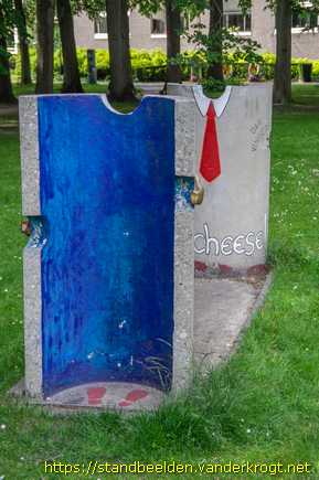 Oosterhout -  Betonkunst - Say Cheese