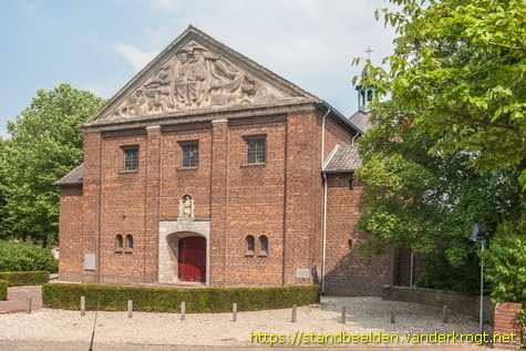 Maren-Kessel -  H. Drie-eenheid en de vier evangelisten