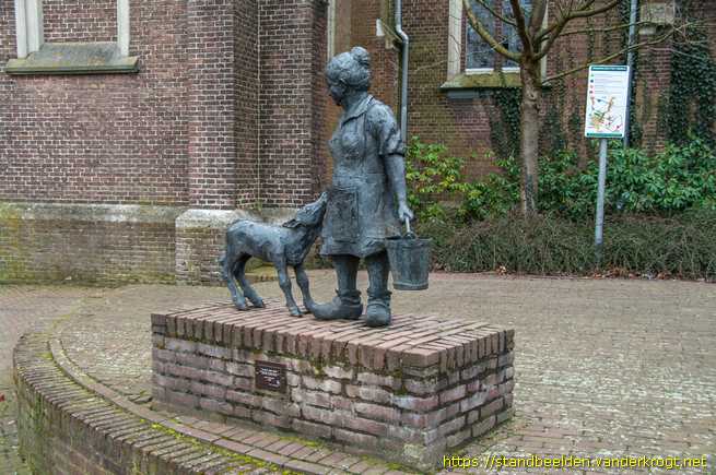 Heerle -  Boerin met kalf