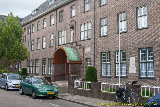 Roosendaal -  Pater Alphonsus (G. Averdieck)