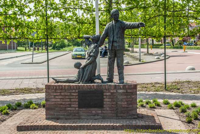 Dinteloord -  Monument 1940-1945