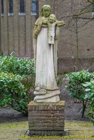 Steenbergen -  Maria met kind