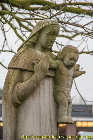 Steenbergen - Maria met kind