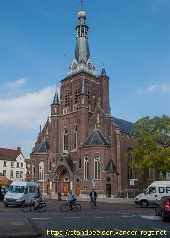 Tilburg -  Sint Dionysius, H. Hartbeeld en Maria