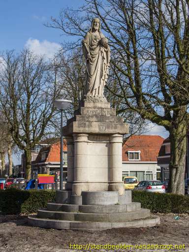 Waalwijk -  Christus Koning/Heilig Hartbeeld