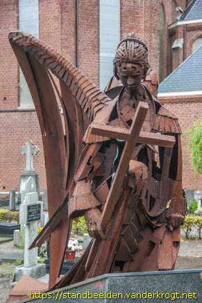 Hoogerheide -  Knielende engel