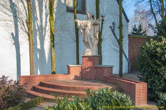 Wernhout -  Heilig Hartbeeld