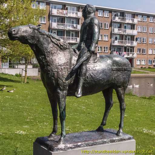 Beverwijk -  Paard met ruiter