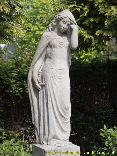 Bennebroek -  Wenende vrouw