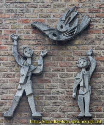 Bussum -  Spelend kind, opgevoed met het oog voor de natuur