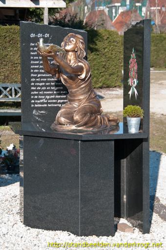 Volendam - Monument slachtoffers cafébrand nieuwjaarsnacht 2001