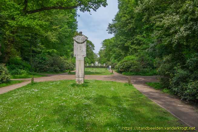 Haarlem -  Hildebrand Monument