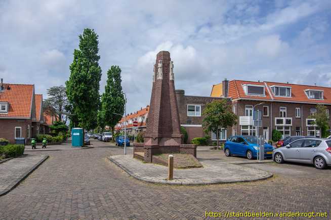 Haarlem -  Monument Kastanjeplein