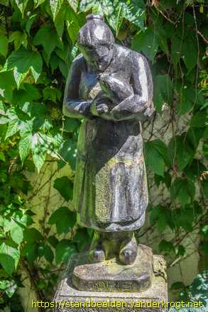 Haarlem -  Moeder Bark en het varken Joris
