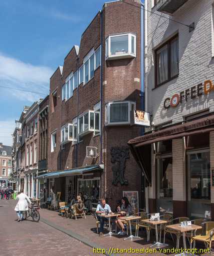 Haarlem -  Man bij boom