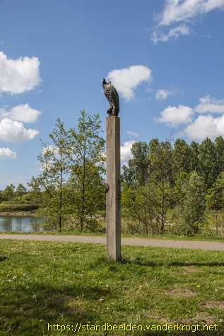Hoofddorp -  Aart Jonker monument met Oehoe