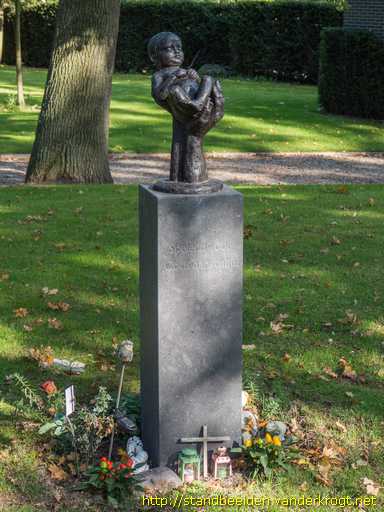 Heemstede -  Kindermonument