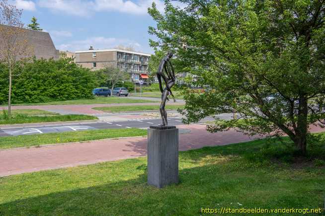 Hilversum -  Sportende Jongen en Meisje