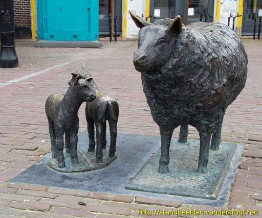 Schagen -  Schaap met lammeren