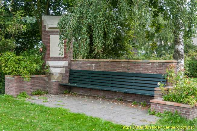 Weesp -  Gedenkbank Dr. S. Wartena