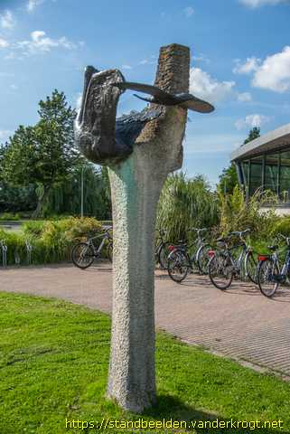 Krommenie -  Boom met twee vogels