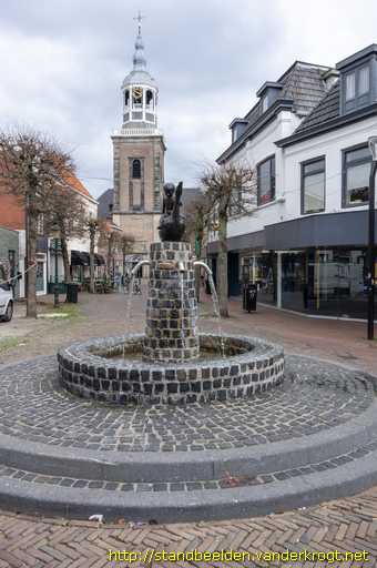 Almelo -  Jongetje op gans