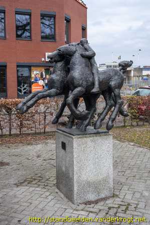 Almelo -  Galopperende Ruiters