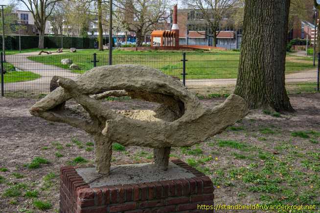 Borne -  Organische sculptuur