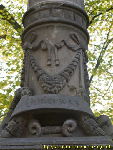 Enschede -  Gedenkzuil H.J. van Heek